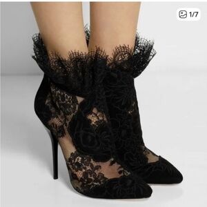 JIMMY CHOO KAMARIS BLACK LACE AND SUEDE FLORAL EMBROIDERED ANKLE BOOTS 38